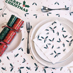 Swantex Jolly Holly Table Coverings